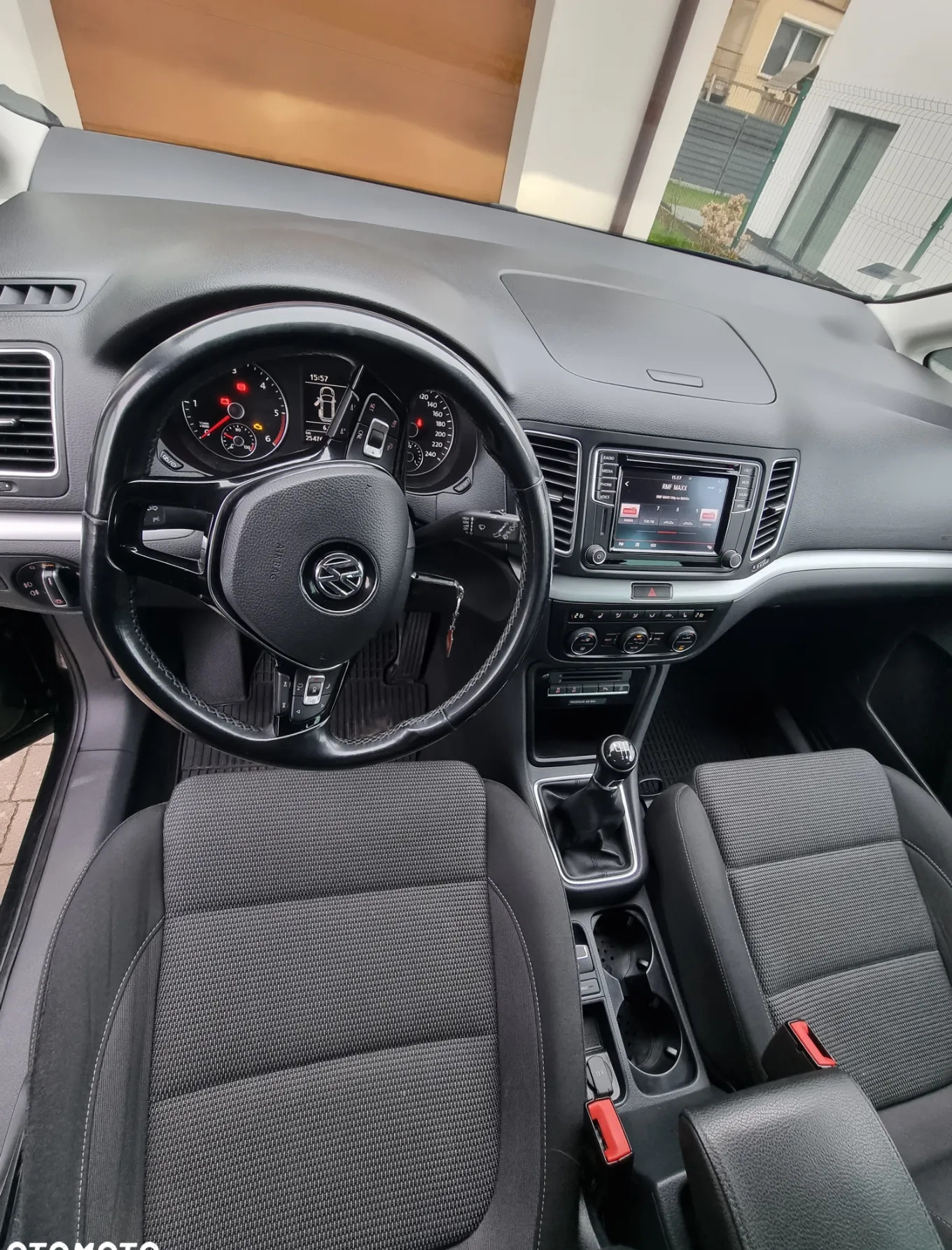 Volkswagen Sharan cena 57900 przebieg: 254000, rok produkcji 2015 z Szczecin małe 56